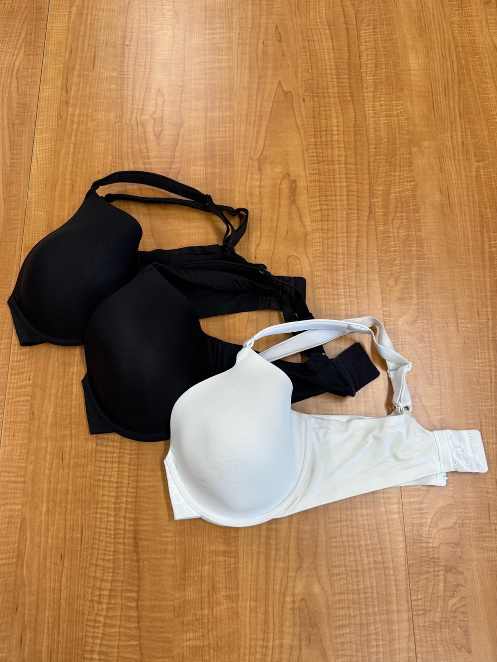Set of 3 Bras - Picture 2 of 8